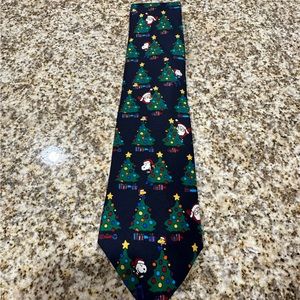 Snoopy Christmas tie